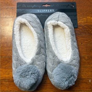 Do Everything In Love Gray Cable Knit Pom Pom Non-Slip Slippers L/XL